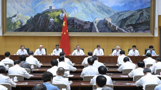 李強-努力完成全年經濟社會發展目標任務-及時回應市場關切穩定市場預期