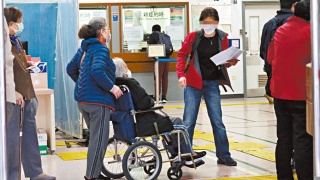 來論-照顧者問題日益嚴竣-政府應審視資源調配