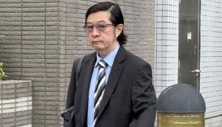35歲伊院男醫生涉十度偷鎮痛藥-同事供稱-被告認因專科口試等生活壓力犯案
