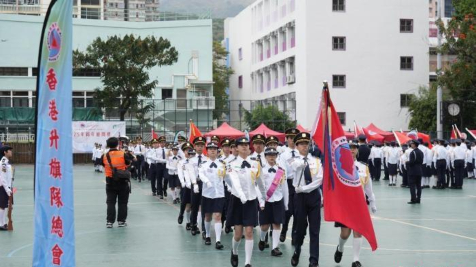 抗戰勝利80周年｜350學校周三參加聯校升旗禮　逾18萬師生合唱抗戰歌曲