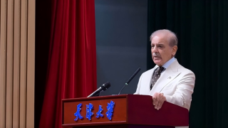 巴基斯坦總理抵津演講-讚巴中友誼堅如磐石