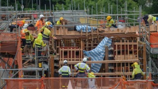 建造業失業率達7-2--建造商會指因工種錯配