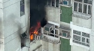 土瓜灣偉恒昌新邨單位起火冒出濃煙-消防開喉救熄無人傷