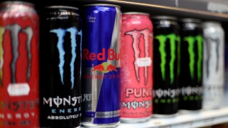 英國擬禁止16歲以下兒童購買能量飲品--稱對生理及心理健康均有負面影響