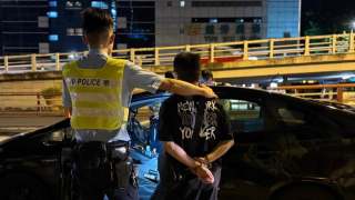 彩虹道查車檢霹靂可卡因及含依托咪酯煙彈-警方拘無牌駕駛內地司機