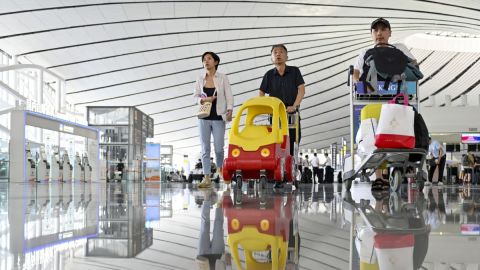 國慶假期臨近進入預訂高峰　國內機票搜索熱度增逾三成