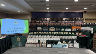 海關破歷來最大宗網購冒牌貨案拘7人-檢9200件貨市值1500萬元