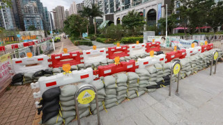 颱風樺加沙-多個水浸黑點設沙包陣-關愛隊聯同部門助大澳居民防風防浸
