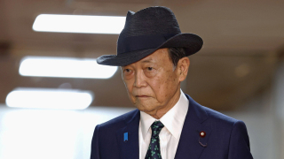 麻生太郎出任自民黨副總裁-鈴木俊一任幹事長
