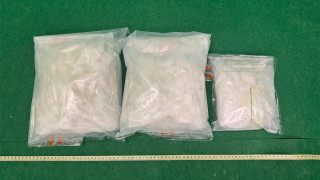 南非抵港女子涉販毒被捕-海關檢3-7公冰毒市值120萬元