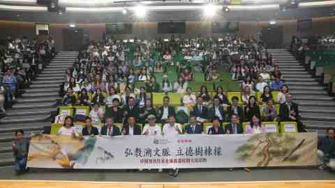 教大邀中國知名作家走進校園交流-黃亞洲-衣向東倡以文學與歷史對話