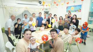 何永賢郭基煇到訪簡約公屋及過渡性房屋-與居民一同慶祝中秋