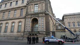 法文化部指羅浮宮被盜9件文物中一頂鑽石皇冠已尋回-現正追捕4名疑犯