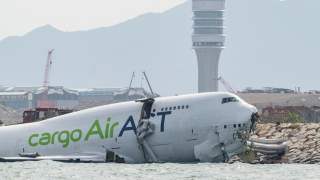 迪拜貨機墮海-機管局-冀中午重開北跑道-已鎖定黑盒在機尾位置