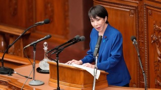 高市早苗發表首份施政演說-稱中國為重要鄰國