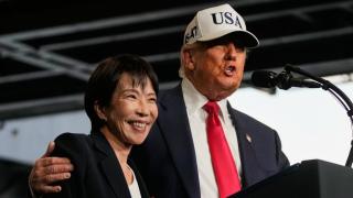 有片---高市-狂熱-示好特朗普-全程熱情款待遭網民批-失日本顏面