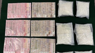 海關檢獲約900萬氯胺酮及42萬元港幣現金-拘捕2名男子