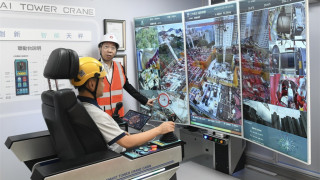 房委會推AI天秤系統遙控吊運工作-操作員免卻高空作業兼提升效率