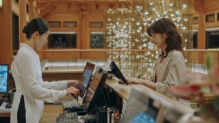 尖沙咀甜品店有員工私自收多錢-店舖主動尋客退款獲網民力挺