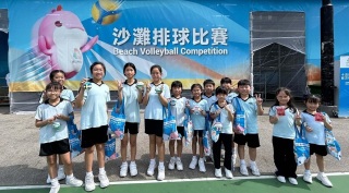 全運會-有學校安排學生到現場觀看沙排比賽-學生-很開心可近距離觀賞賽事