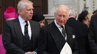 英王剝奪安德魯王子剩餘所有頭銜--逐出王室住所