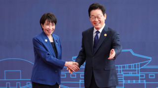 李在明會晤高市早苗-同意積極推進首腦頻繁互訪-穿梭外交