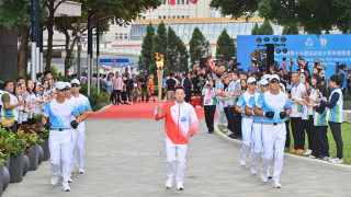 全運會-首棒黃鎮廷-享受沿途氣氛-尾棒佘繕妡-將火種力量放在比賽