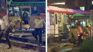 屯門輕鐵與小巴相撞-12人受傷送院治理
