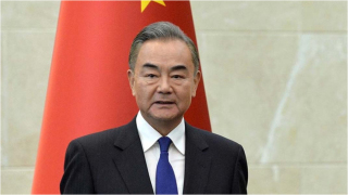 王毅與伊朗外長通電話-冀各方推動伊核問題重回對話談判