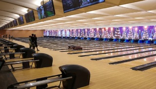 工業意外-58歲工人啟德保齡球館維修時左手尾指遭夾斷-送院救治