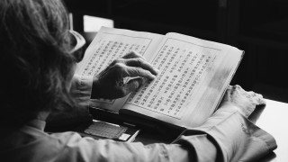 祥看-讀黃俊東-獵書小記--獵書的樂趣在哪裡