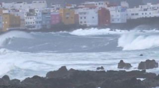 西班牙加那利群島出現風暴潮-至少3人被大浪捲走死亡