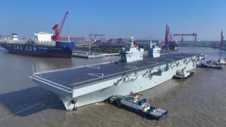 新一代兩棲攻擊艦-四川艦從上海啟航-開展首次航行試驗