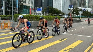 全運會-三項鐵人男女子個人賽今早舉行-大批巿民到場觀賽