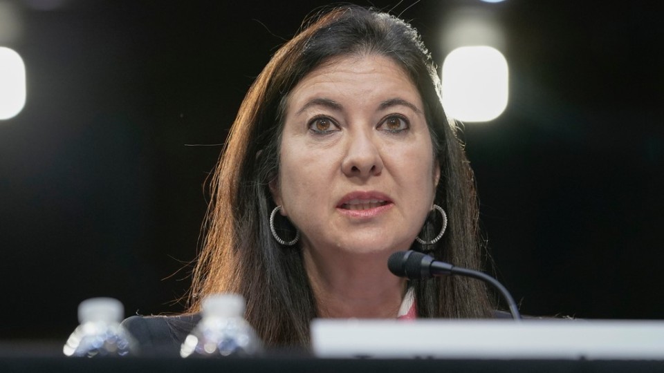 聯儲局前理事庫格勒辭職原因曝光-涉違規交易被查-傳向鮑威爾申豁免被拒