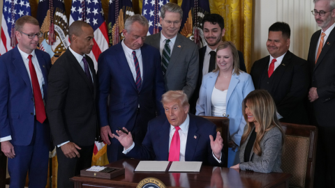 特朗普斥逾6億買債券-涉及受惠其政策企業