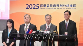 立法會選舉-陸啟康視察工作人員簡介會-稱有效加強認識流程及系統操作