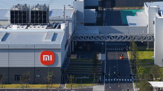 小米績後曾跌逾6--料電動車明年具挑戰-營運開支高大行削目標價