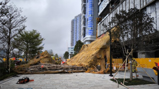 啟德地盤去年棚架倒塌致2工人死亡-警方改列誤殺案拘捕2人