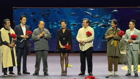 舞台劇-鱷魚-香港首演成功-莫言-我心中的鱷魚基本被我掐死了