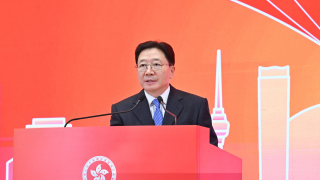 周霽-香港迎來拼經濟謀發展搞建設惠民生最好時期-國際社會以真金白銀投信任票