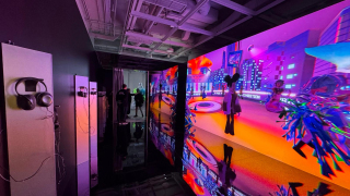 AR試穿設計師高訂作品--Play--Pose---Pixel起勢-玩-數碼時裝展-啟德舉行