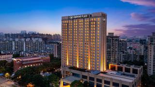 網友稱入住上海一豪華酒店時5間房夾萬現金失竊-總價值逾3萬元