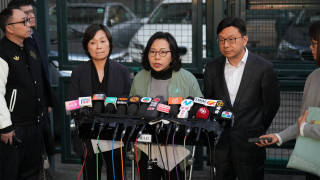 有片-宏福苑五級火-麥美娟-向死者家屬發放20萬慰問金-每戶獲5萬生活津貼