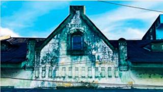 讀歷史-在戰火中逃亡的胡愈之和郁達夫-開了一間-書生的酒廠