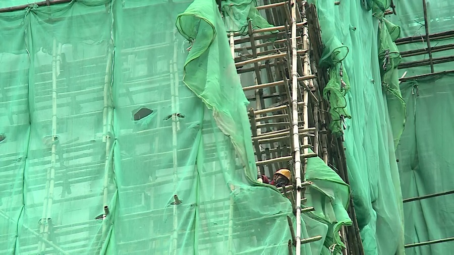 有片‧宏福苑五級火｜當局推新制規管棚網　承建商須交阻燃證明　抽驗合格始准上架