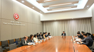 宏福苑五級火-陳國基召集相關政策局和部門開會-要求全力配合獨立委員會工作