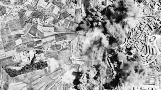 薦書-紀錄片-焦土之上-重返二戰現場-人類的戰爭何時能夠停息