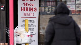 美失業率升未提振減息預期-道指跌302點-特斯拉創新高