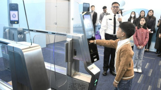 入境處下調使用e-道年齡-下周一起降至7歲或以上